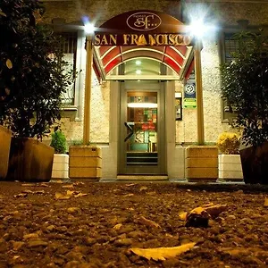 圣法兰西丝科酒店 酒店